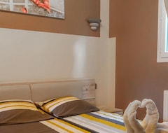 Cijela kuća/apartman 4 Bedroom Accommodation In Pordic (Pordic, Francuska)