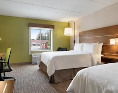 Hotel Days Inn and Suites Plattsburgh (Plattsburgh, USA)