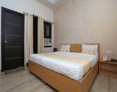 Hotel RR Homes (Gurgaon, India)