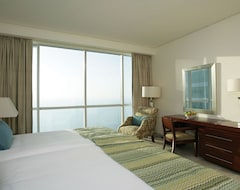 Hotel Oasis Beach Tower (Dubai, United Arab Emirates)