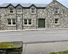 Hele huset/lejligheden Family/Pet friendly village house, 2 mins to Ballymaloe Cookery School (Ballycotton, Irland)