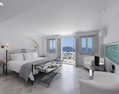 Hotel Athina Luxury Suites (Fira, Grecia)