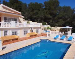 Hele huset/lejligheden Villa Catherina - El Portet - Villa 500m From Beach (Teulada, Spanien)