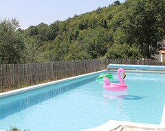 Cijela kuća/apartman Lovely Greenery Detached House With Inground Private Swimming Pool. Large Garde (Tresana, Italija)