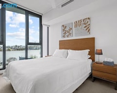 Toàn bộ căn nhà/căn hộ 1-bedroom Riverfront Apartment With Pool & Gym (Brisbane, Úc)
