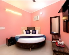 Khách sạn Oyo Hotel Avadh Plaza (Chandigarh, Ấn Độ)
