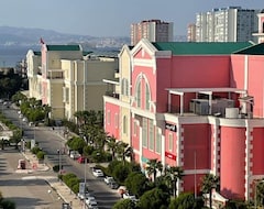 Tüm Ev/Apart Daire Spacious Apartment Next To Shopping Malls (İzmir, Türkiye)