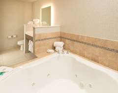 Holiday Inn Express & Suites - Portage, An Ihg Hotel (Portage, USA)