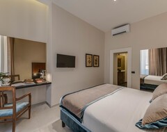 Nhà trọ MILLINA SUITES IN NAVONA (Rome, Ý)