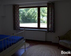 Toàn bộ căn nhà/căn hộ Gemutliches Zimmer Mit Doppelbett Und Tischtennisraum (Tuchenbach, Đức)