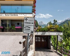 Khách sạn Hotel Residence Gardena Sella (Santa Cristina Gherdëina, Ý)