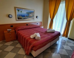 Khách sạn Residence Hotel Isabella (Loano, Ý)