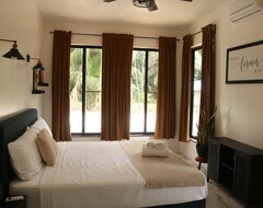 Cijela kuća/apartman Central Oasis | Pool | Bbq | Family Friendly (Belmopan, Belize)