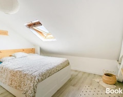 Koko talo/asunto Nice Apartment In Poitiers With Wifi And 3 Bedrooms (Poitiers, Ranska)