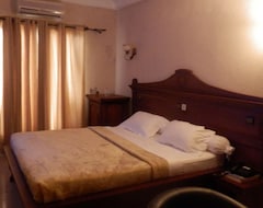 Khách sạn Hotel Vallee Des Princes (Douala, Cameroon)