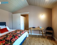 Bed & Breakfast Ailleurs Land (Marsilly, Pháp)