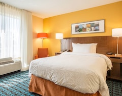 Hotelli Fairfield Inn & Suites by Marriott Columbus (Columbus, Amerikan Yhdysvallat)