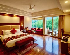 The Allure Grand Resort (Kullu, Hindistan)