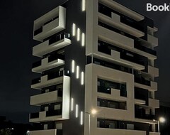 Koko talo/asunto Amendola - Elegant Suite Apartment (Bari, Italia)
