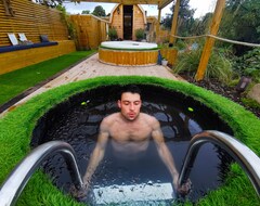 Hele huset/lejligheden Thermal Spa Retreat With Sauna & Hot Tub (Carrickmacross, Irland)