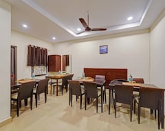Super Collection O G Silver Hotels Mount Road (Chennai, Indien)