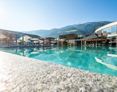 Khách sạn Hotel Prokulus (Naturns, Ý)
