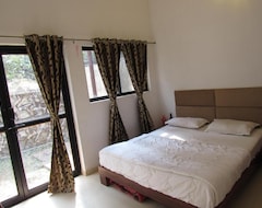 Hotel Sparsh Resort And Chalet (Karjat, Indija)
