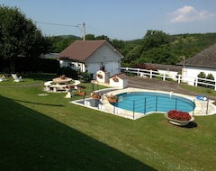 Cijela kuća/apartman Beautiful Villa With Pool For 6/8 People (Laguenne, Francuska)