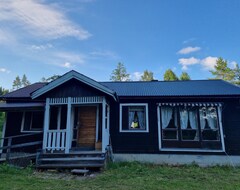 Koko talo/asunto Rustic Wooden House 200m From The Lake (Stöde, Ruotsi)