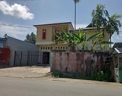 Khách sạn Oyo 93073 Penginapan 69 (Jayapura, Indonesia)