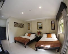 Casa Cecilia Hotel (Bantay, Philippines)