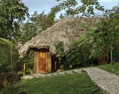 Hotelli Blancaneaux Lodge (Mountain Pine Ridge, Belize)