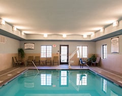 Cijela kuća/apartman Free Breakfast. Indoor Pool. Gym. Perfect For Business Travelers! (Schererville, Sjedinjene Američke Države)