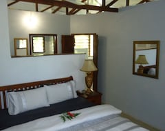 Hotel Troppo Mystique (Port Vila, Vanuatu)