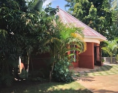 Khách sạn Sprunger Avenue - Tulia Homes (Moshi, Tanzania)