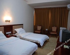 Khách sạn Changjiang Business Hotel (Rongzhou, Trung Quốc)