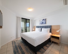 Hotelli at Water's Edge Resort (Airlie Beach, Australia)