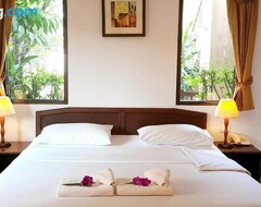 Hotelli Orngaerm`aariinaariis`rth `utrditth (Uttaradit, Thaimaa)