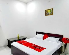 Khách sạn Oyo 93602 The Valentine Hotel (Hathras, Ấn Độ)