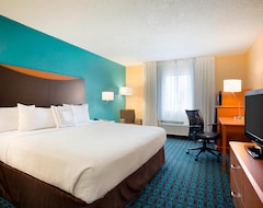 Otel Fairfield Inn & Suites by Marriott Tustin Orange County (Tustin, ABD)