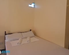 Koko talo/asunto Subangan Room with Terrace 1 (Burgos, Filippiinit)