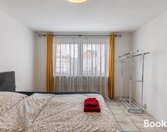 Tüm Ev/Apart Daire 3 Zimmerwohnung In Zentraler Lage (Reutlingen, Almanya)