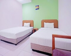 Oyo 90516 Hotel Night Queen Salak Tinggi (Sepang, Malezija)
