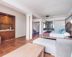Hotel Iberostar Selection Jardin del Sol Suites - Adults Only (Santa Ponsa, Spanien)