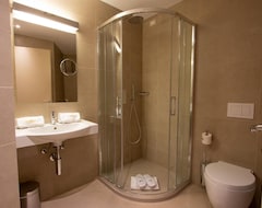 Hotel Lifestyle Room Binario Zero (Tirano, Italia)