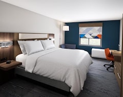 Khách sạn Holiday Inn Express And Suites Dry Ridge (Dry Ridge, Hoa Kỳ)