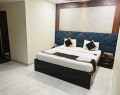 Khách sạn HOTEL JB'S MINERVA GRAND (Suryapet, Ấn Độ)