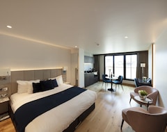 Khách sạn Tower Suites By Blue Orchid (London, Vương quốc Anh)