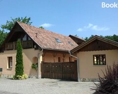 Khách sạn Villa Giulia Vendégház Verpelét (Verpelét, Hungary)