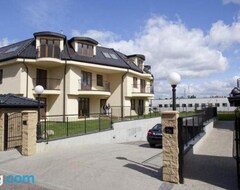 Cijela kuća/apartman Villa Piano Apartments Near To Warsaw (Piaseczno, Poljska)